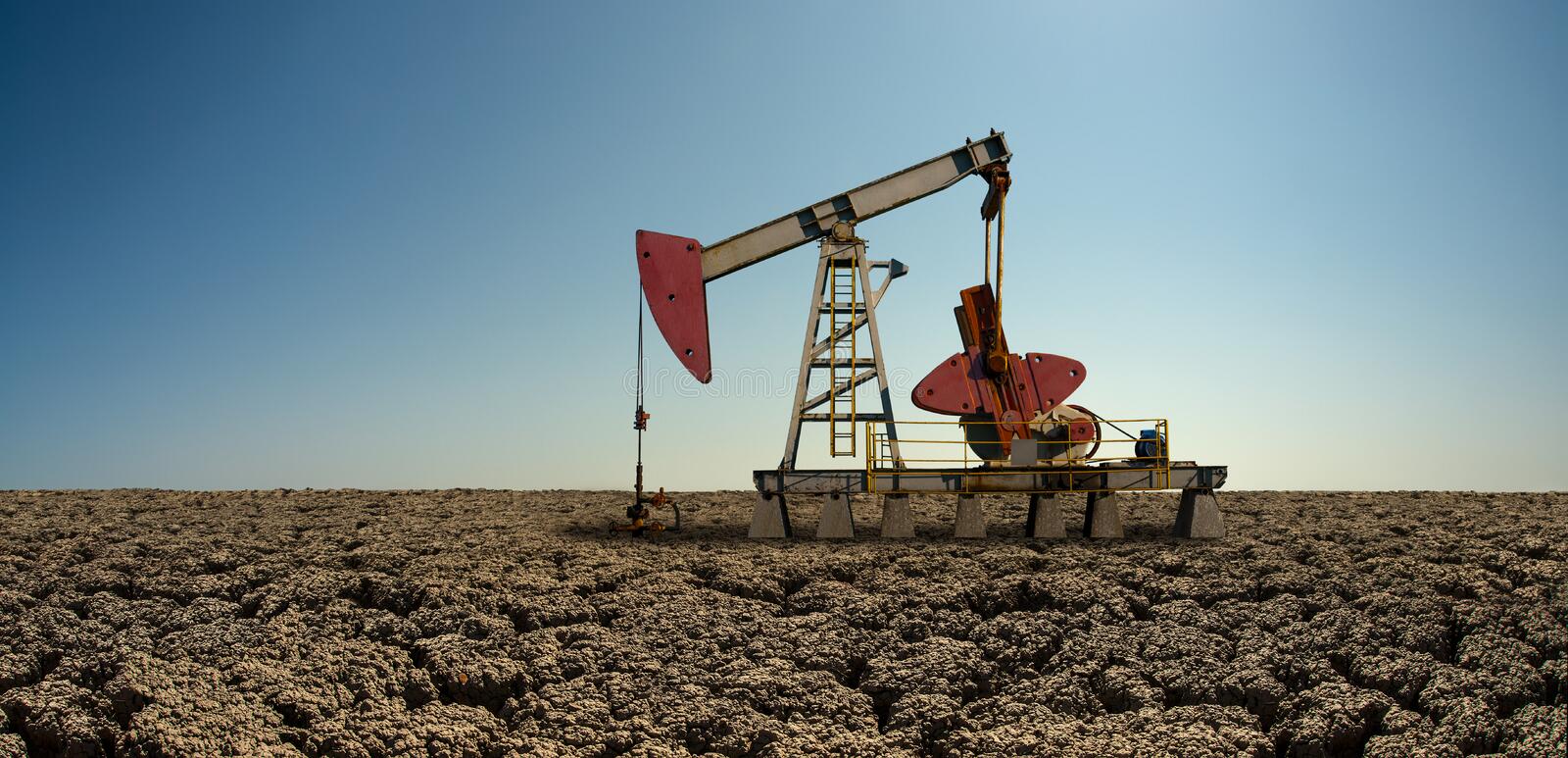 Derrick for Oil Drilling